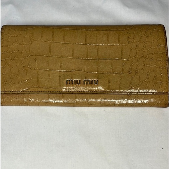 MIU MIU Pre Loved Long Wallet - Picture 6 of 16